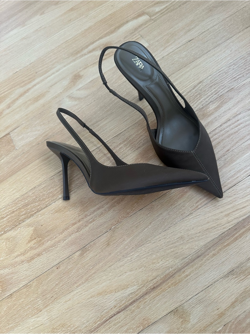 ZARA Olive Pointed Slingback Heels - Picture 5 of 11